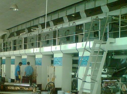 兴盛号凹印机加装UV