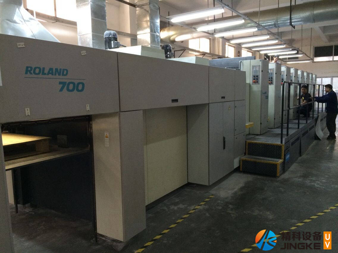 曼罗兰ROLAND 700印刷机加装UV7