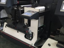 高速胶印标签印刷机加装UV（可印刷迪仕尼门票）