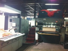 新机创新印刷机JX1180加装UV设备