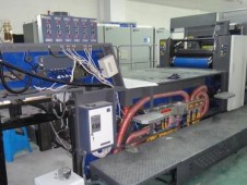 江苏犇牛扑克娱乐用品有限公司印刷机加装UV